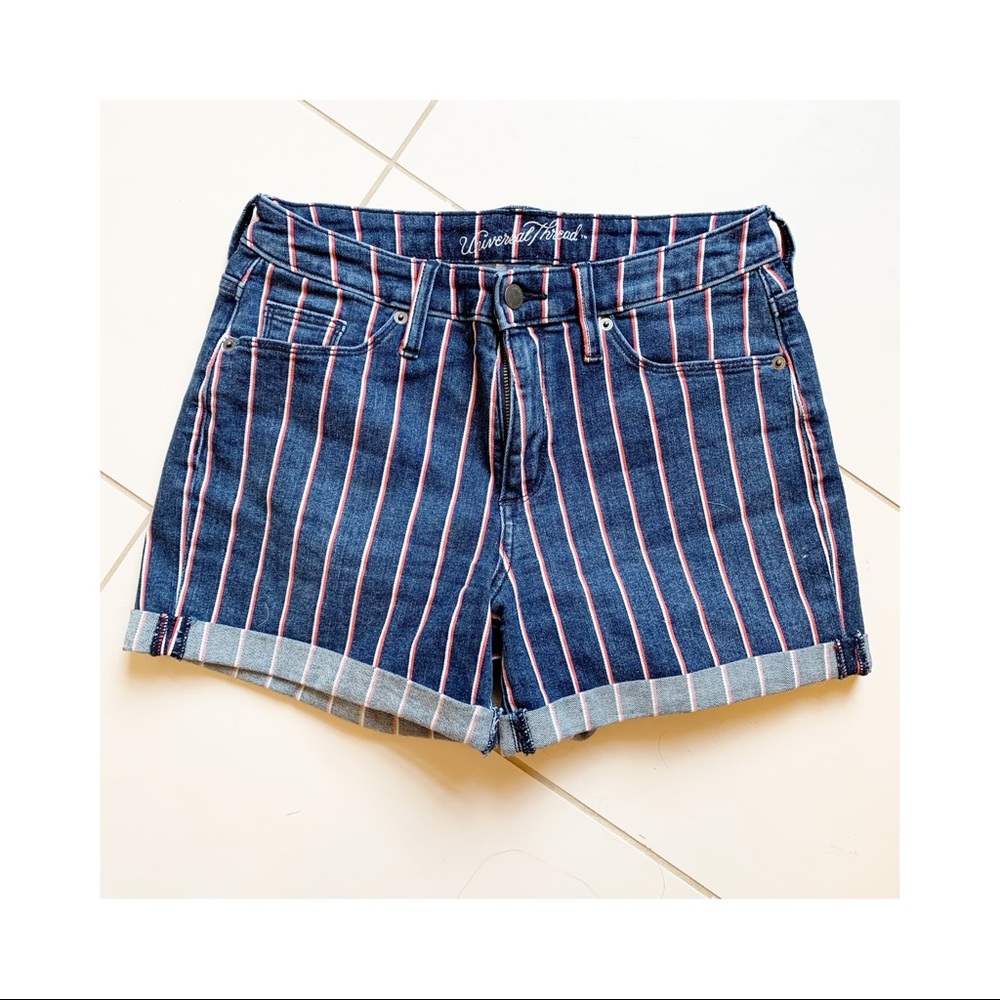 Universal Thread Railroad Pinstripe Cuffed Jean Shorts 6